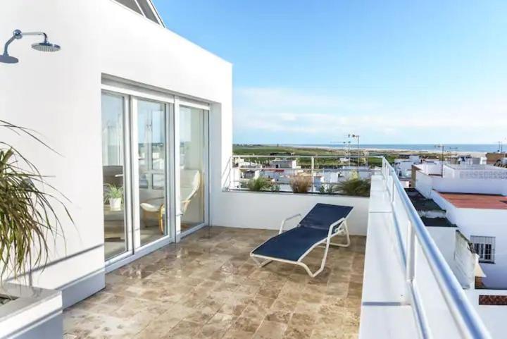 Apartamento Con Terraza Vistas Al Mar. كونيل ذي لا فرونتيرا المظهر الخارجي الصورة